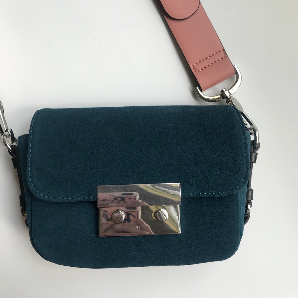 💖 Beautiful Blue and Pink Suede Crossbody Bag 💖